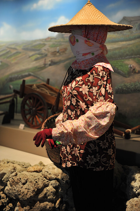 蒙面女郎是澎湖傳統婦女的形象