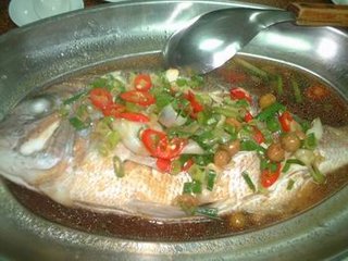 清蒸嘉納魚，以破子及醬油與新鮮迦納魚做搭配，味道有點重
