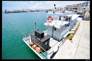 澎湖龍門渡假村-公共空間與設施：夜釣小管的船