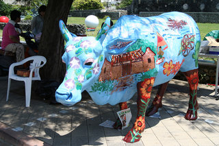 95年澎湖地景開幕系列活動─彩繪模型牛