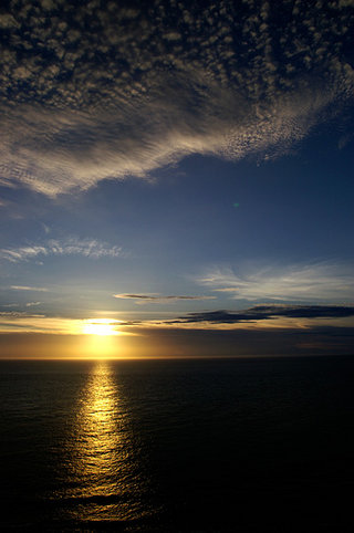 西嶼燈塔旁的夕陽