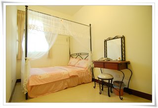 浪漫公主套房～配備有高級水床，適合情侶及小夫妻來體驗