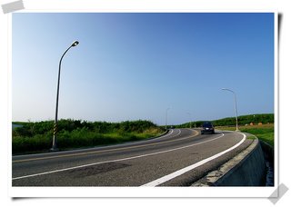 白沙濱海公路平常幾乎沒車子,騎車有一種放逐的快感