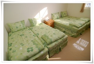 習慣自己睡一張床的客人也可以選擇單床四人房